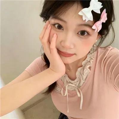两只小猫的故事